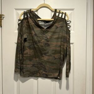 Boston Proper Camouflage Sexy Shoukder. Sz XS